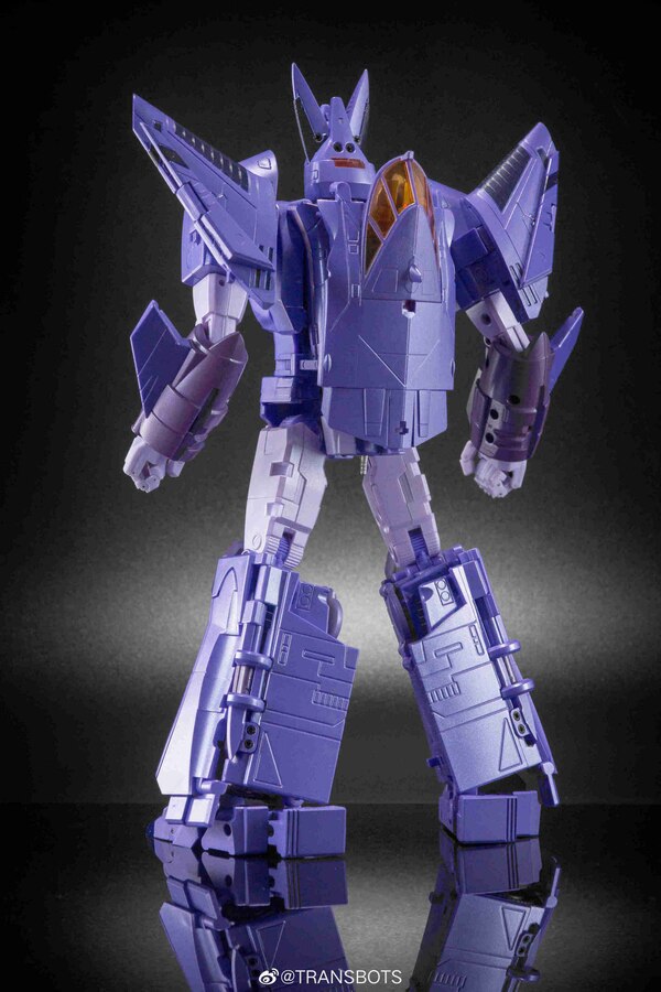 X Transbots MX 3+ Eligos (Cyclonus) Metallic Edition Image  (11 of 17)